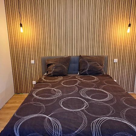 Le Jardin Des Hirondelles Bed & Breakfast Blanzaguet-Saint-Cybard Bagian luar foto